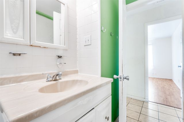 718 Susan Drive, Arlington, TX 76010