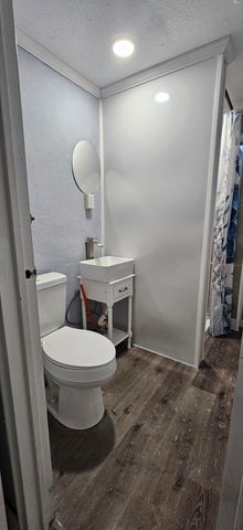 850 Hampton Street, Elloree, SC 29047