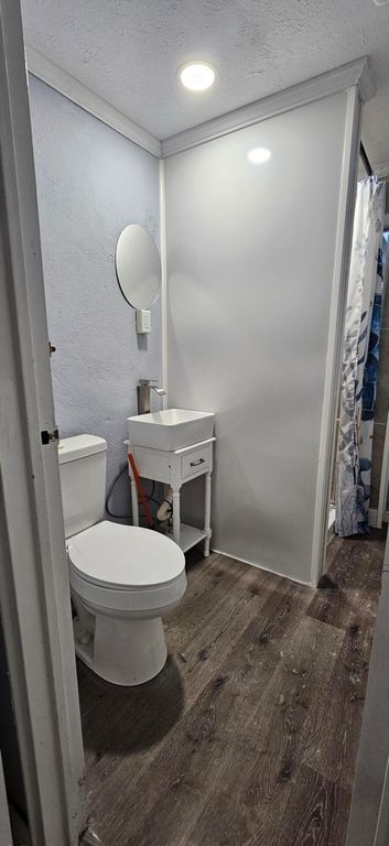 Image 11 of property listing at 850 Hampton Street, Elloree, SC 29047