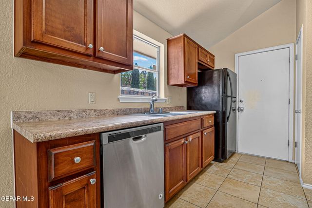11539 JIM FERRIELL Drive, El Paso, TX 79936