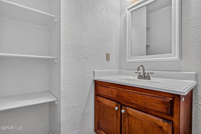 11539 JIM FERRIELL Drive, El Paso, TX 79936