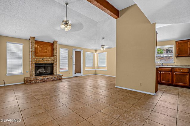 11539 JIM FERRIELL Drive, El Paso, TX 79936