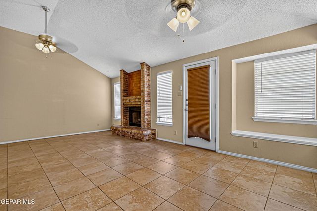 11539 JIM FERRIELL Drive, El Paso, TX 79936