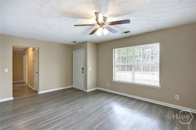 133 Crossover Lane, Savannah, GA 31410