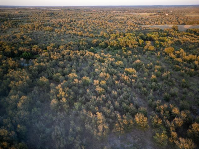 3935 County Road 464, Elgin, TX 78621