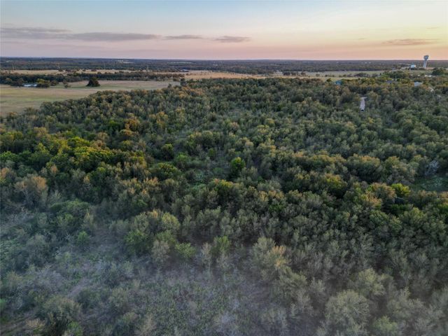 3935 County Road 464, Elgin, TX 78621