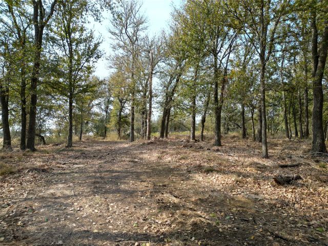 3935 County Road 464, Elgin, TX 78621