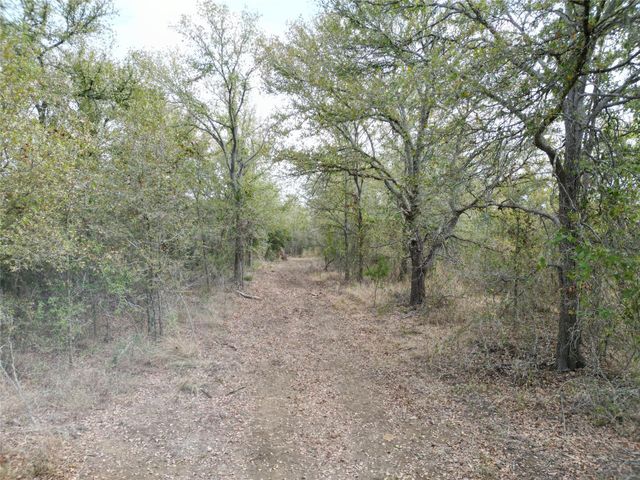 3935 County Road 464, Elgin, TX 78621
