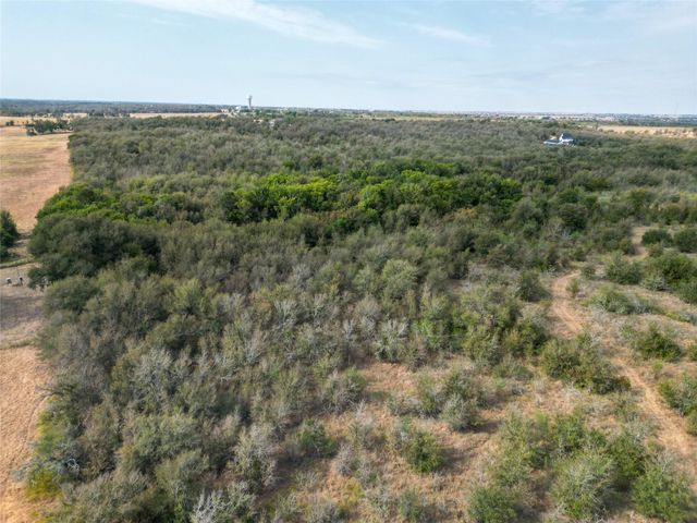 3935 County Road 464, Elgin, TX 78621