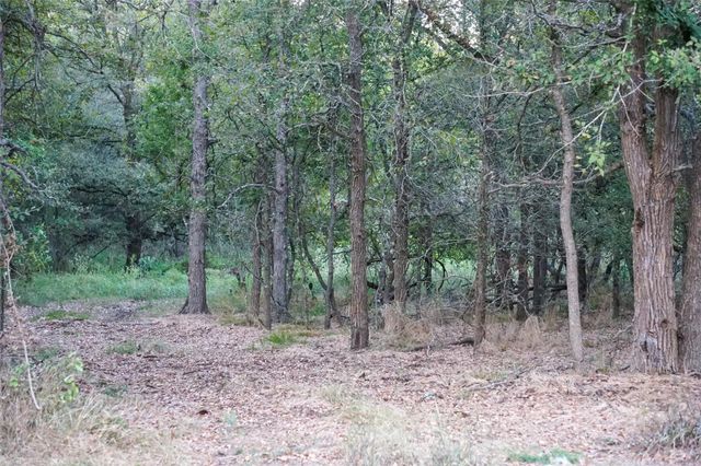 3935 County Road 464, Elgin, TX 78621