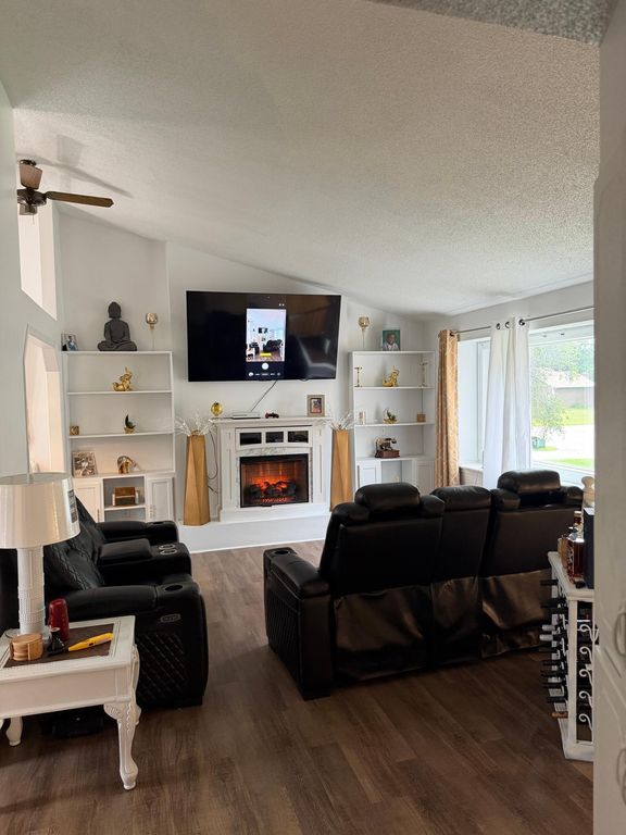 3814 97th Lane NE, Circle Pines, MN 55014 — photo 2