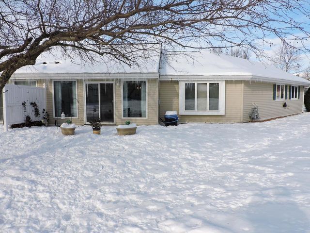 1515 Raveen STREET, Fort Atkinson, WI 53538