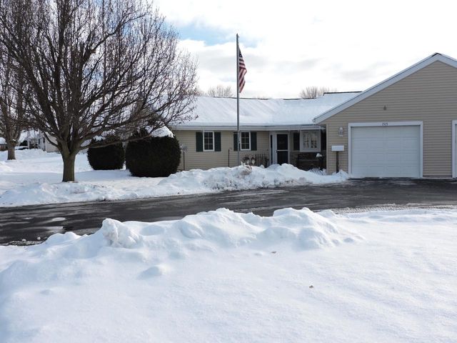 1515 Raveen STREET, Fort Atkinson, WI 53538