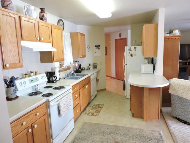 1515 Raveen STREET, Fort Atkinson, WI 53538