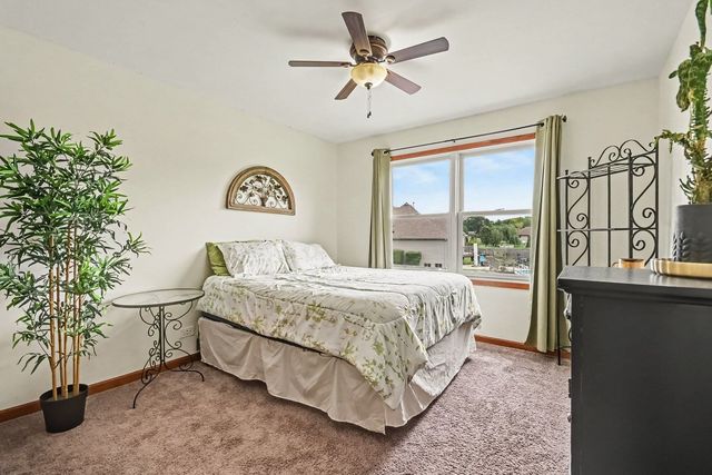 487 Locust Lane, Peotone, IL 60468