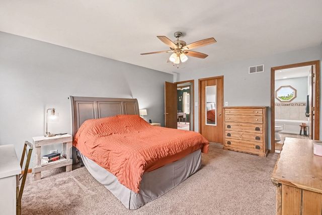 487 Locust Lane, Peotone, IL 60468