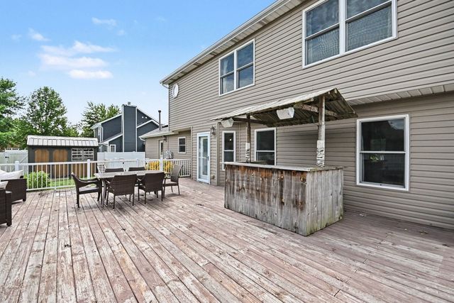 487 Locust Lane, Peotone, IL 60468