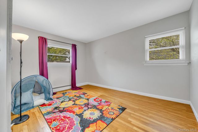 35 Arline Lane, East Islip, NY 11730