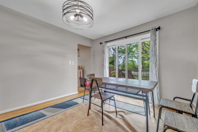 35 Arline Lane, East Islip, NY 11730