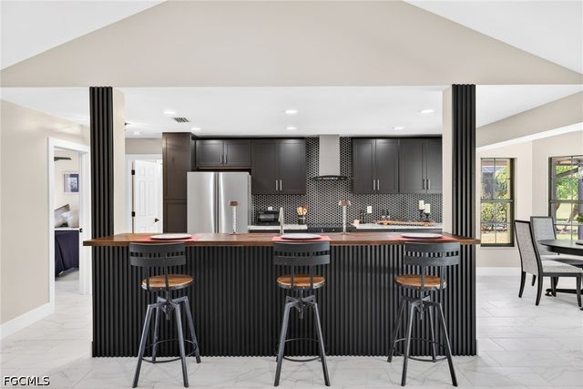 1145 SW 21st TER, Cape Coral, FL 33991