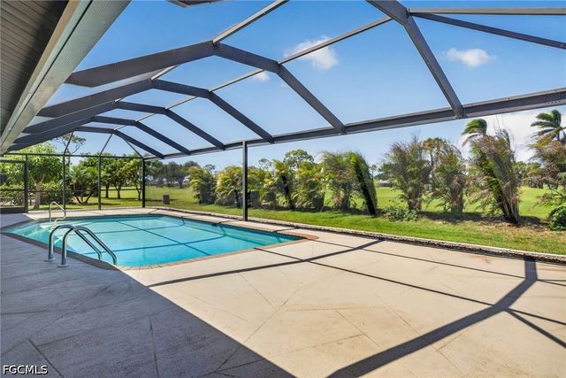 1145 SW 21st TER, Cape Coral, FL 33991