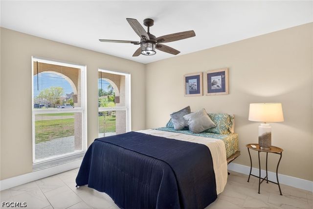 1145 SW 21st TER, Cape Coral, FL 33991