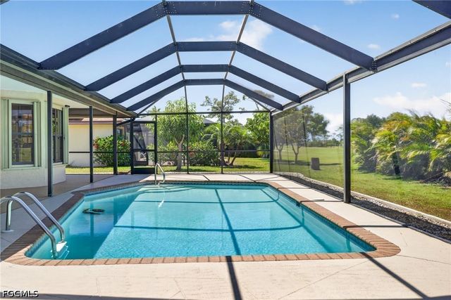 1145 SW 21st TER, Cape Coral, FL 33991