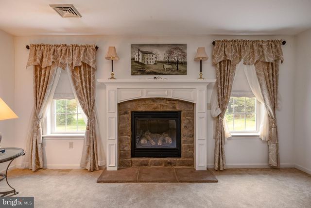 32 LOGANBERRY CT, Womelsdorf, PA 19567