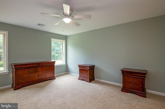 32 LOGANBERRY CT, Womelsdorf, PA 19567