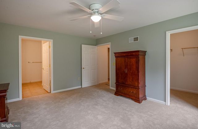 32 LOGANBERRY CT, Womelsdorf, PA 19567