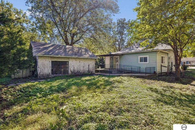 3918 Madison Avenue, Lincoln, NE 68504