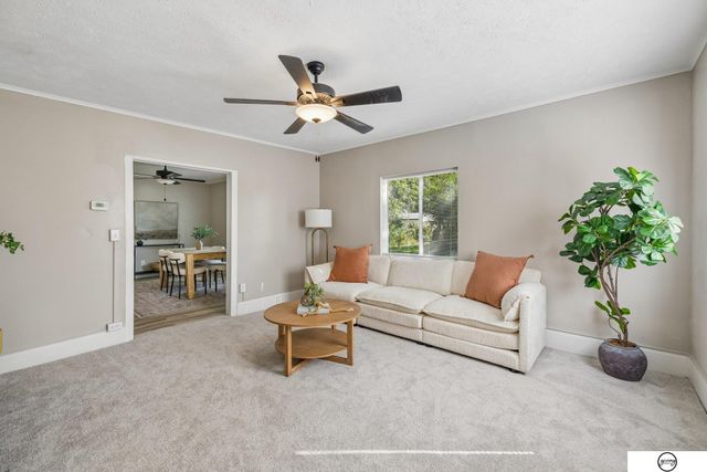 3918 Madison Avenue, Lincoln, NE 68504