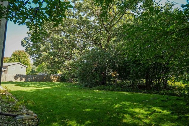 411 Oakland Avenue, Sun Prairie, WI 53590