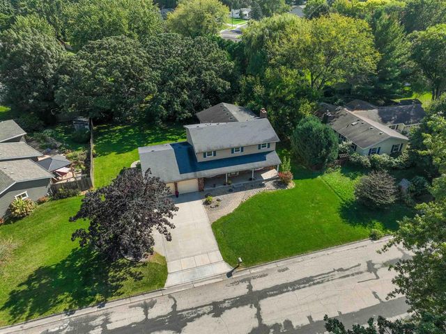 411 Oakland Avenue, Sun Prairie, WI 53590