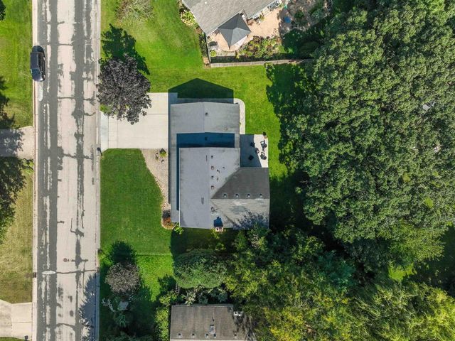 411 Oakland Avenue, Sun Prairie, WI 53590