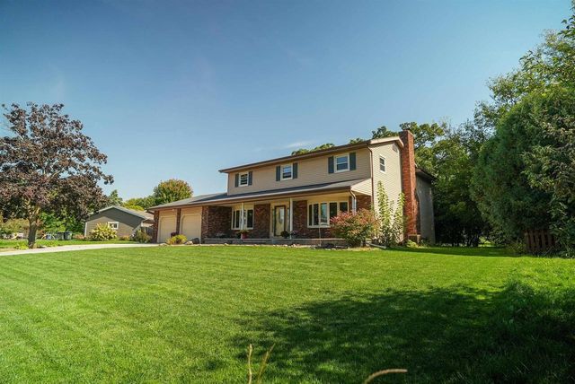 411 Oakland Avenue, Sun Prairie, WI 53590