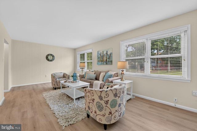 2255 CEDAR LN, Vienna, VA 22182
