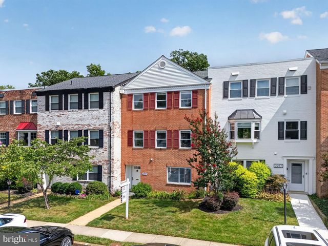 2255 CEDAR LN, Vienna, VA 22182