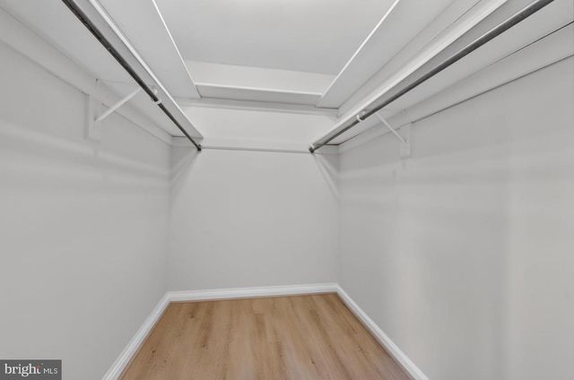 2255 CEDAR LN, Vienna, VA 22182