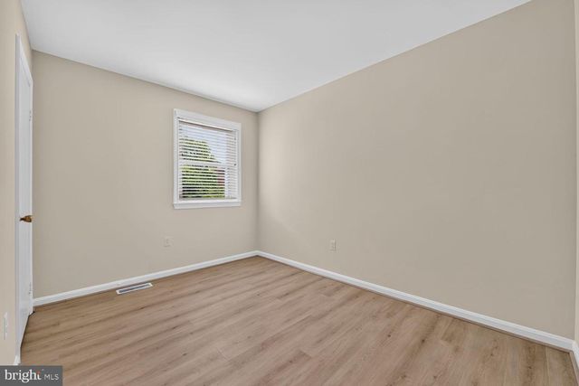 2255 CEDAR LN, Vienna, VA 22182