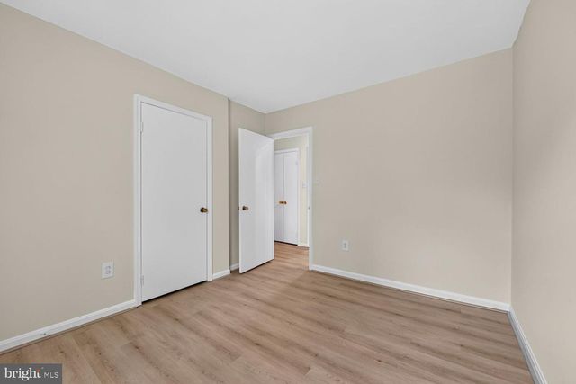 2255 CEDAR LN, Vienna, VA 22182