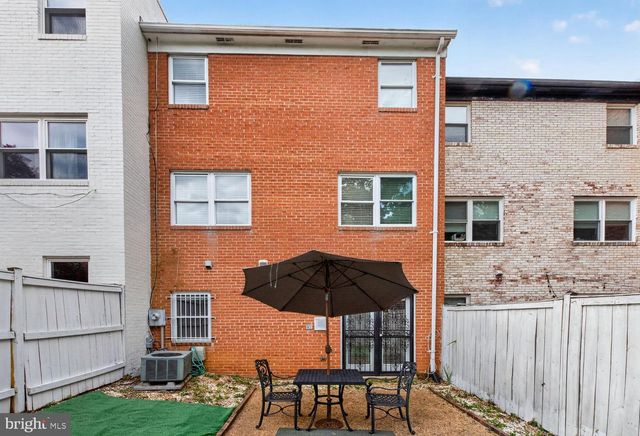 2255 CEDAR LN, Vienna, VA 22182
