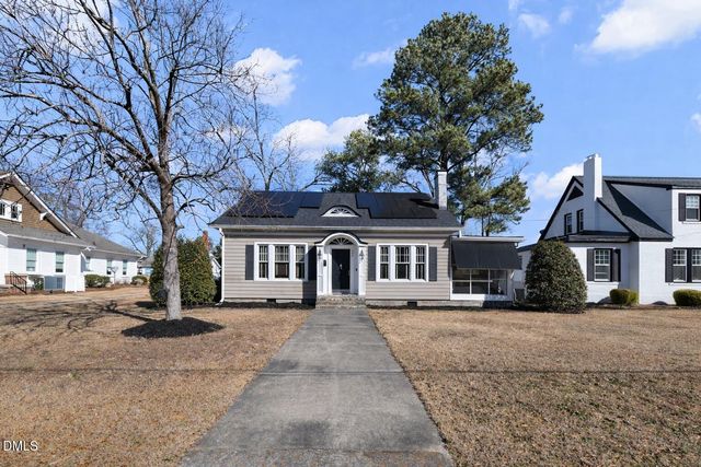 604 W Divine Street, Dunn, NC 28334