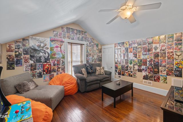 604 W Divine Street, Dunn, NC 28334