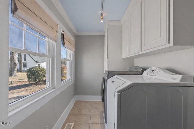 604 W Divine Street, Dunn, NC 28334