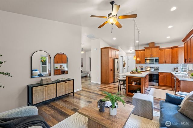 11402 40th Avenue Ct NW, Gig Harbor, WA 98332