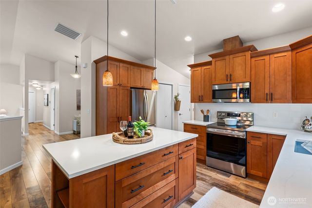 11402 40th Avenue Ct NW, Gig Harbor, WA 98332