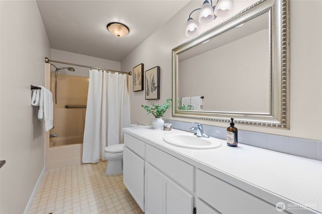 11402 40th Avenue Ct NW, Gig Harbor, WA 98332