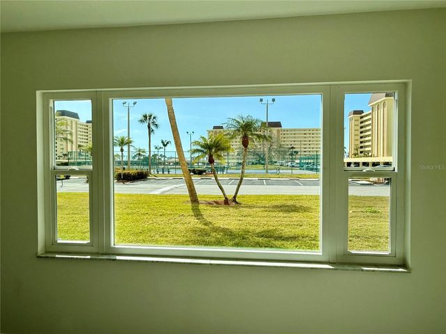 4650 COVE CIRCLE 108, St Petersburg, FL 33708