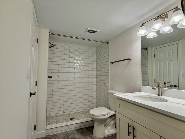 4650 COVE CIRCLE 108, St Petersburg, FL 33708